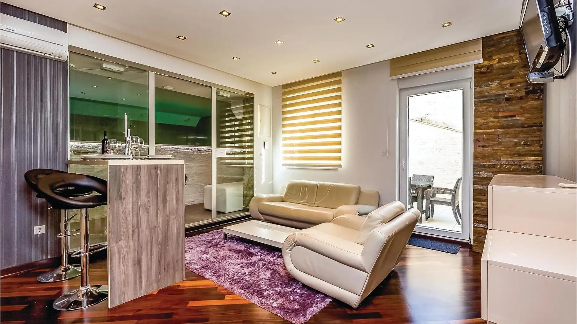 2 Bedroom Lovely Apartment In Crikvenica