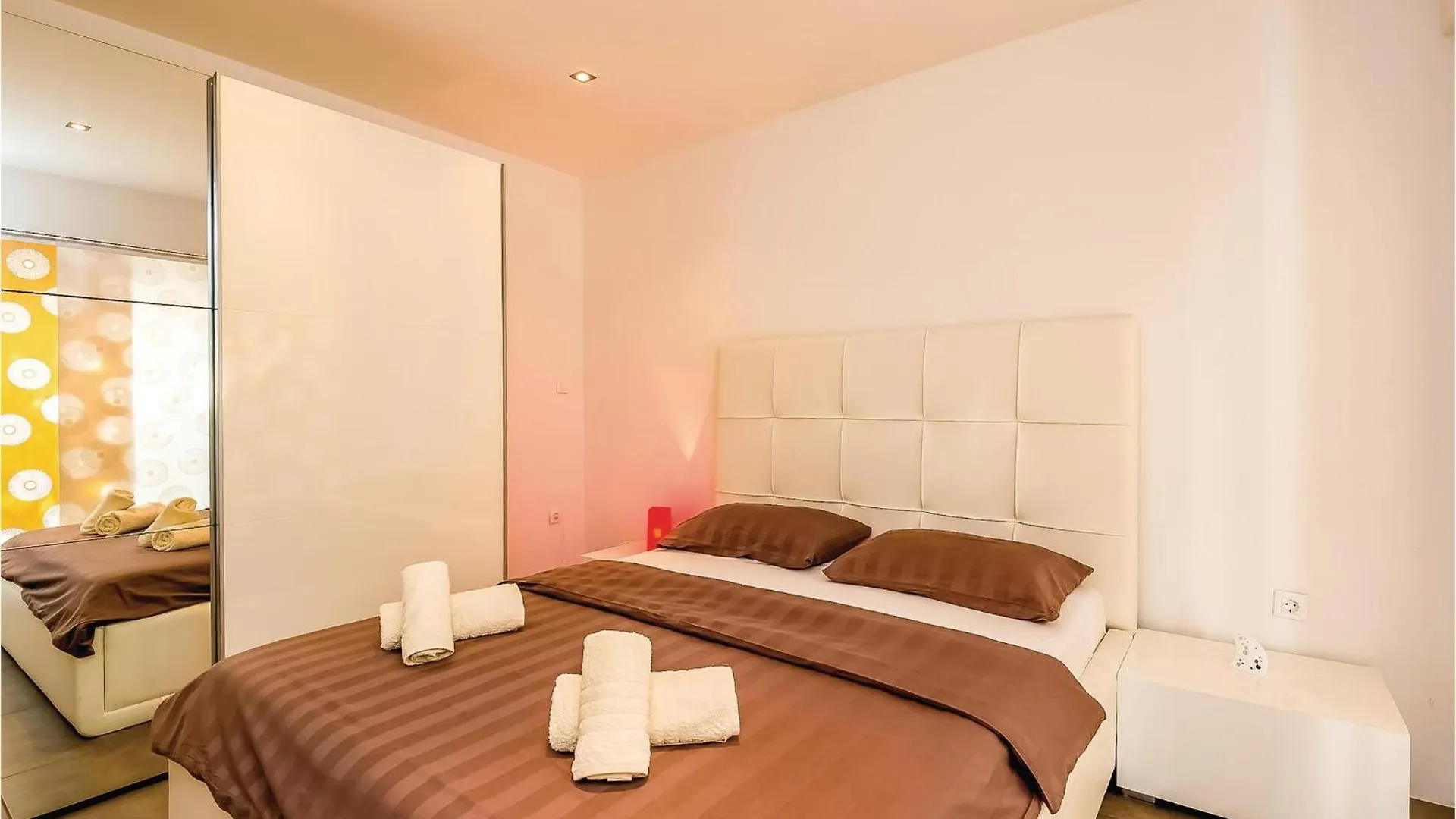 2 Bedroom Lovely Apartment In קריקווניצה קרואטיה