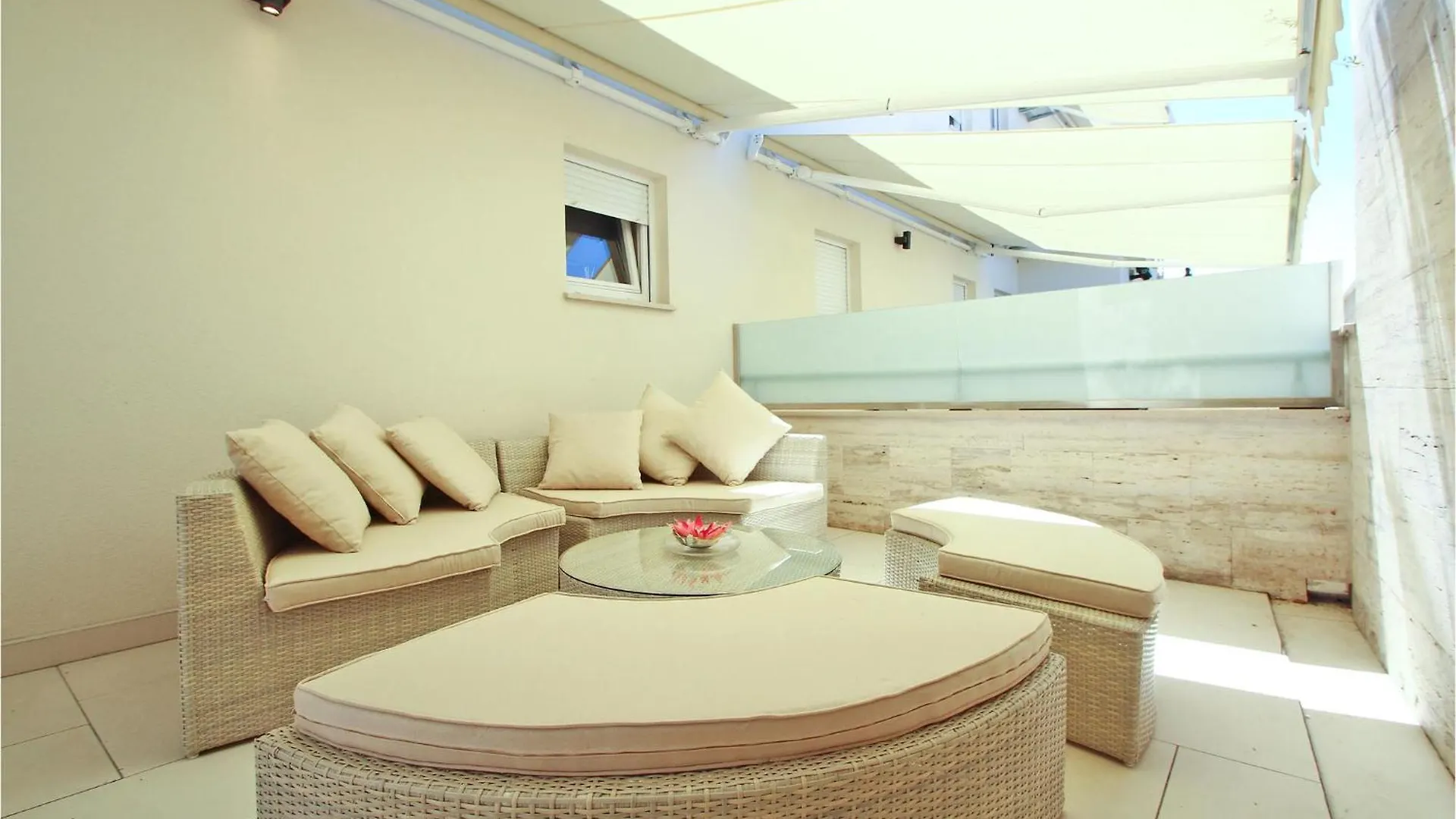 2 Bedroom Lovely Apartment In קריקווניצה
