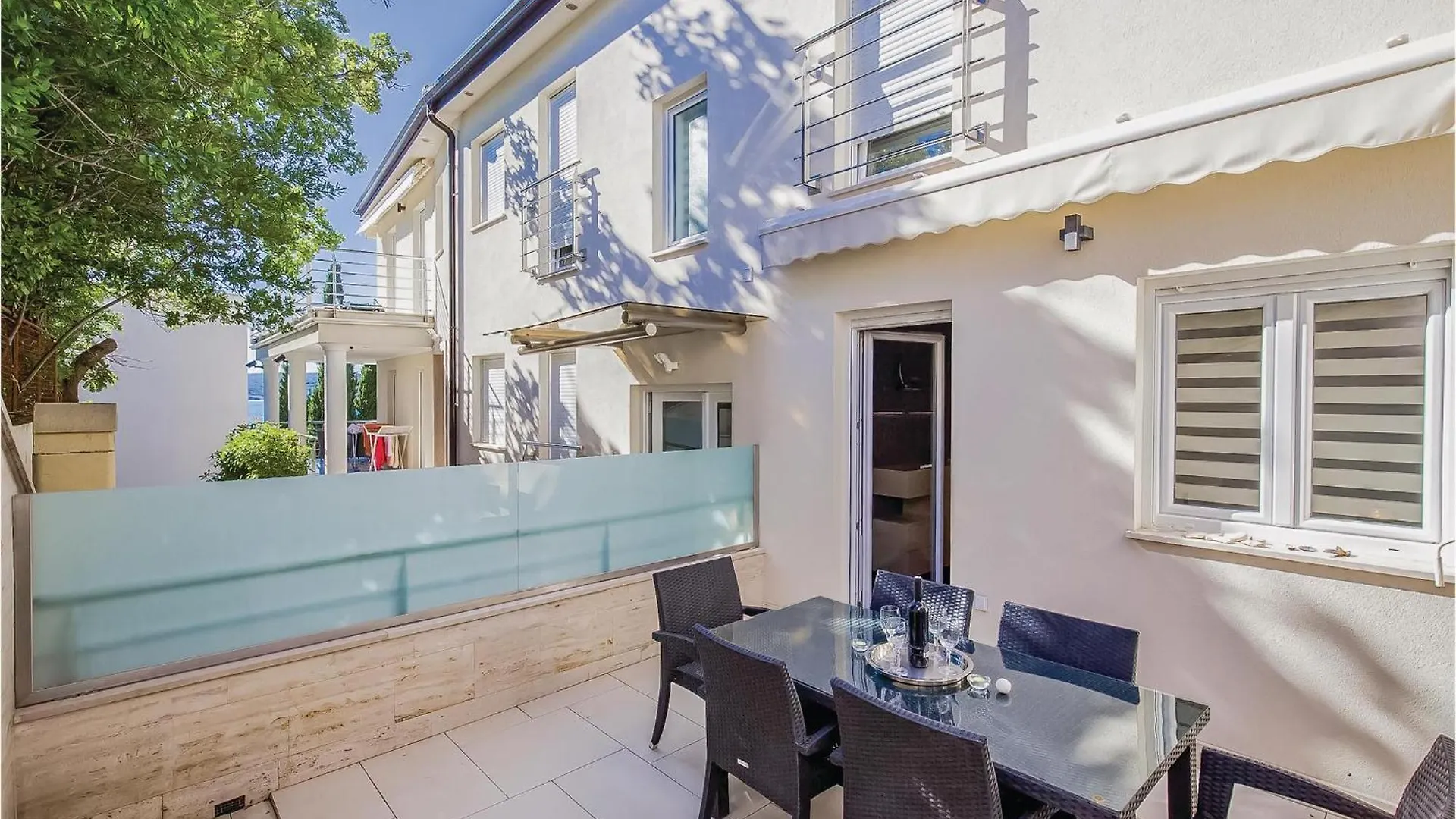2 Bedroom Lovely Apartment In קריקווניצה קרואטיה