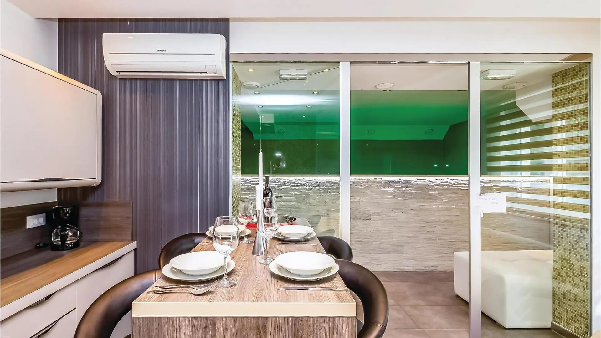 2 Bedroom Lovely Apartment In קריקווניצה
