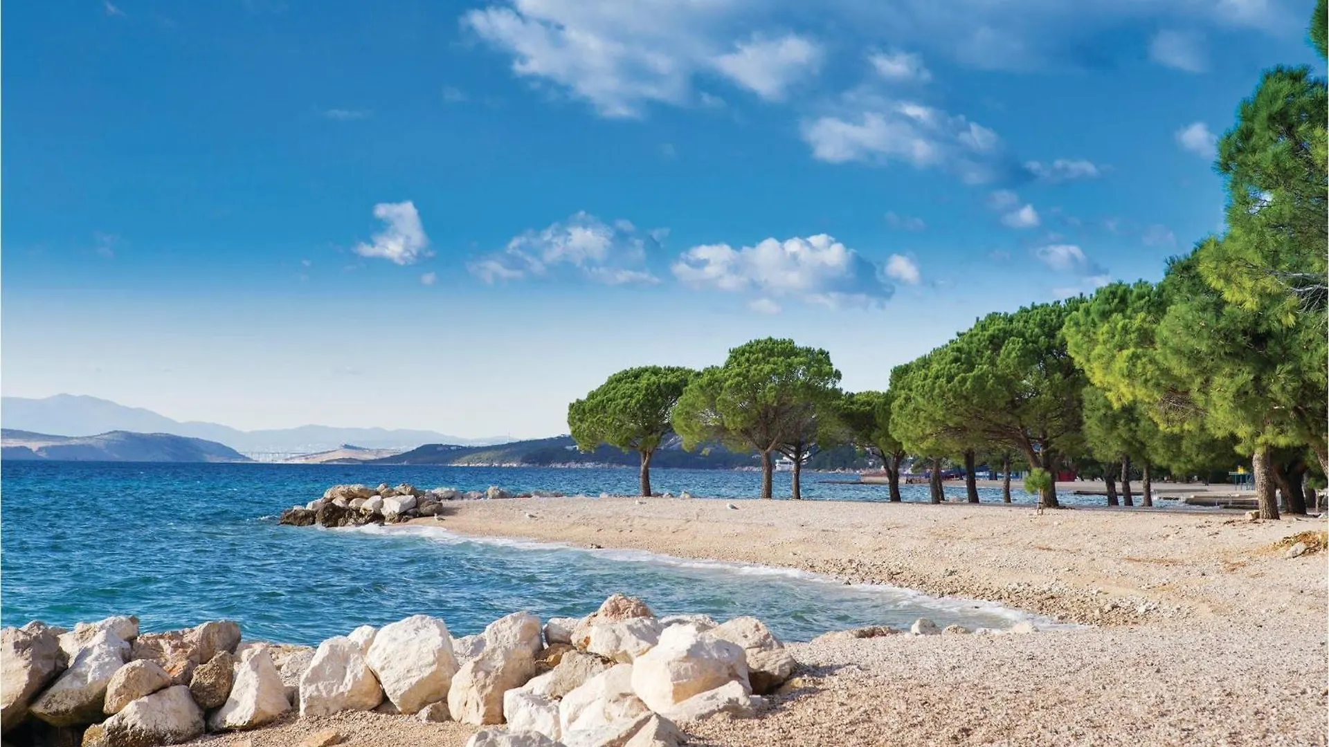 2 Bedroom Lovely Apartment In Crikvenica